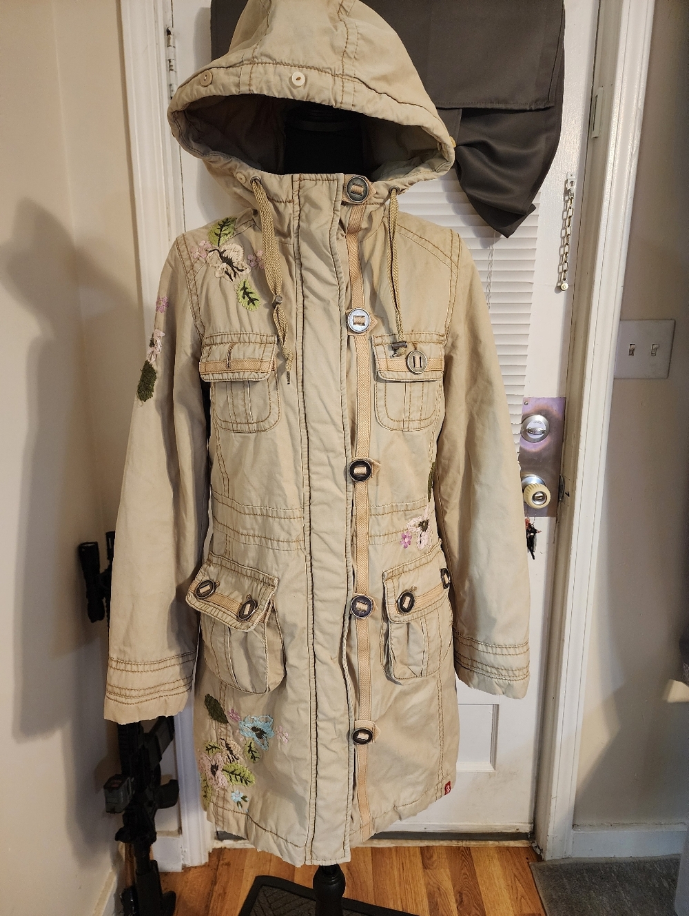 Vintage Boho Embroidered Hooded Utility Jacket Beige Floral Parka Coat Women's